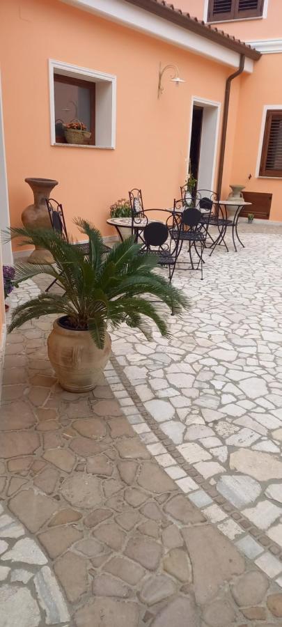 B&B Il Mandorlo San Vito  Eksteriør billede